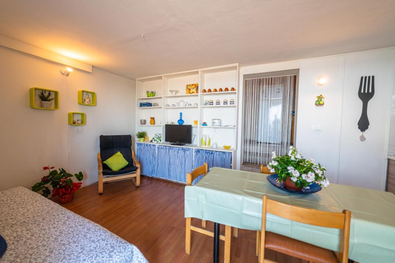 La Casetta Azzurra Naxos Giardini-Naxos Zewnętrze zdjęcie